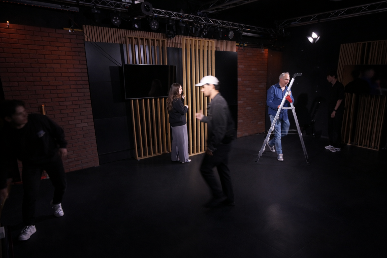 Transmission et développement de formats à l'Astrolabe